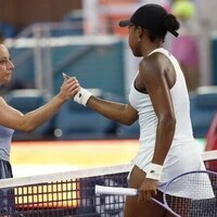 Coco Gauff struggles, but rallies to advance at Miami Open