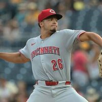 Reds rookie fireballer Chase Burns (elbow) lands on IL