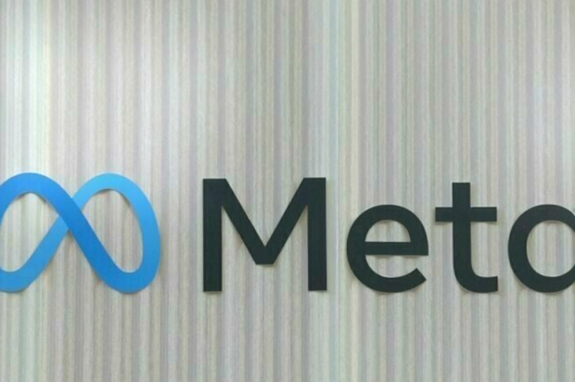 Meta tests 'Community Notes' to replace fact-checkers