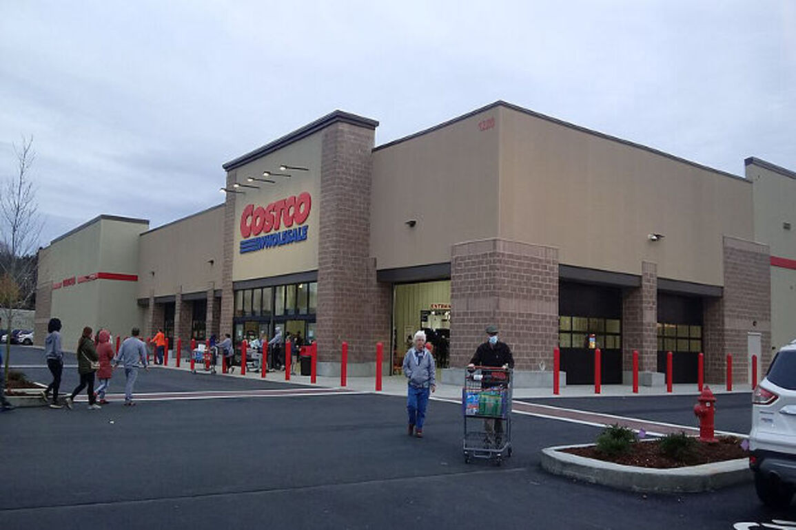 US stops Iranian envoys from shopping at wholesale clubs like Costco