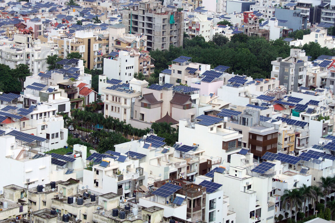 Gujarat contributes 16.50% to India's renewable energy, cumulative installations reaches 42.583 GW