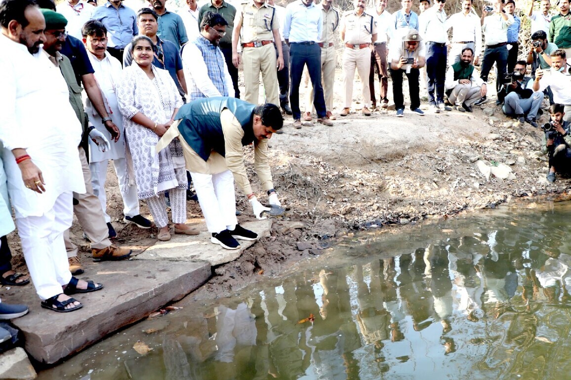 MP CM Mohan Yadav releases 14 turtles into Bamner River at Veerangana Rani Durgavati Tiger Reserve