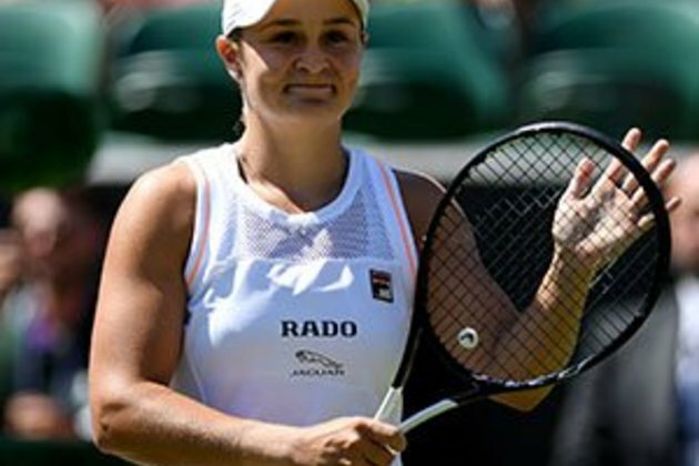 Barty reaches Cincy semis, Osaka retires with knee injury