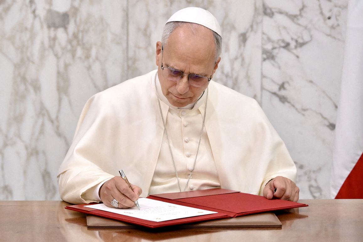 Pope Leo reiterates the two-state solution for Israeli-Palestine conflict