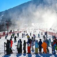 Northeastern China snow sports appeal attracts international ski enthusiasts
