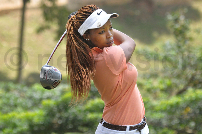 enyas gnes yakio tees off on day two hoto by ichael subuga