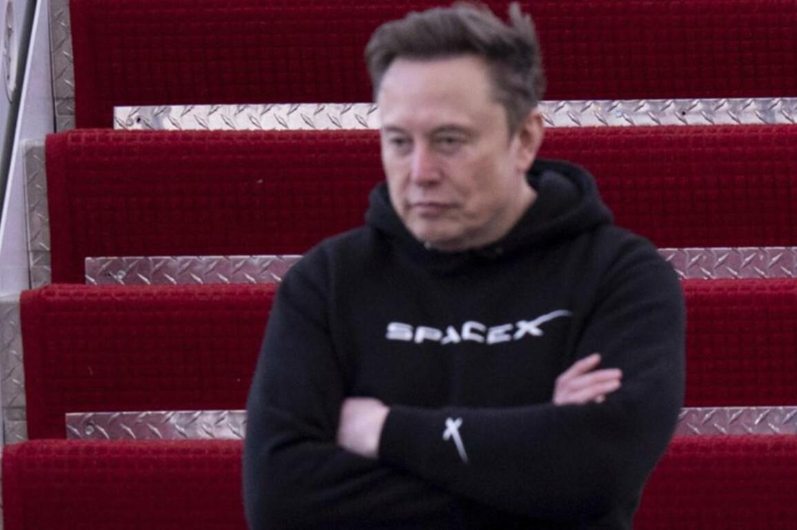Elon Musks Tesla hits skids with car crash profit result