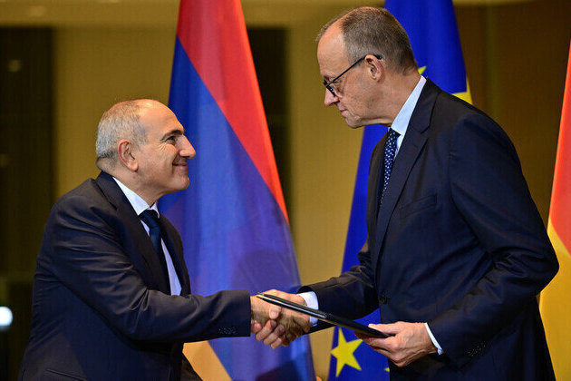 Pashinyan wants to trade Russia for Europe. Armenia could lose both