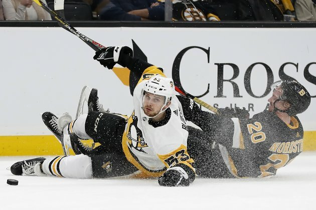 NHL roundup: Bruins score 4 unanswered to upend Pens