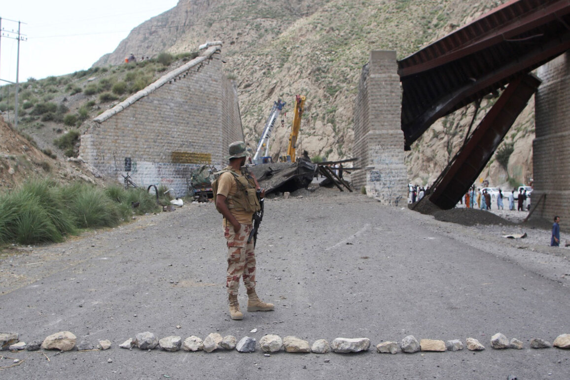 BLF chief Allah Nazar warns China, West against investing in Balochistan; calls Nokkundi attack a 'National Message'