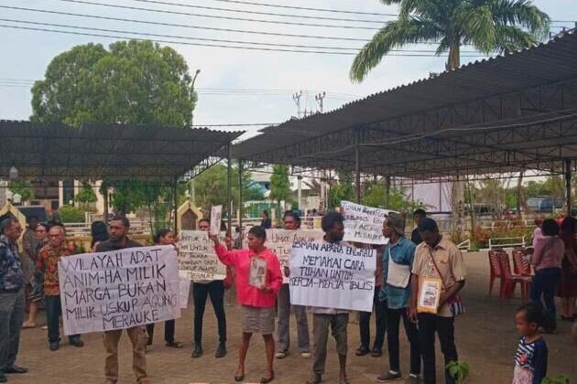 Indonesia: Police Disperse Papuans Protesting 'Food Estate' Project