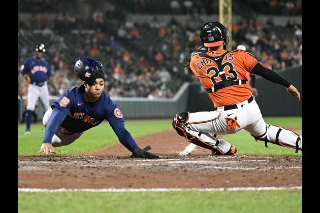 Astros rally past O's in ninth