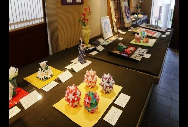 Origami - the Japanese craft art which brings people together