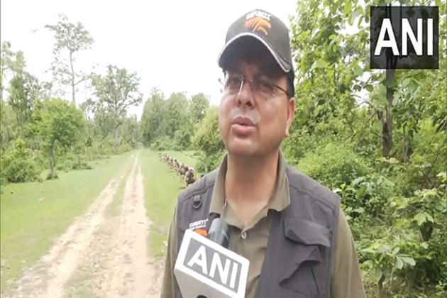 CM Dhami plants more than 1000 plant saplings along with forest rangers during his visit to Corbett National Park