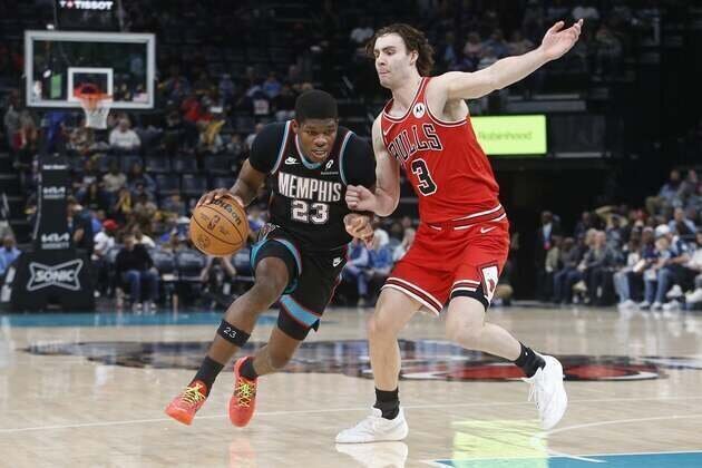 Grizzlies snap 5-game skid, edge Bulls on late FTs