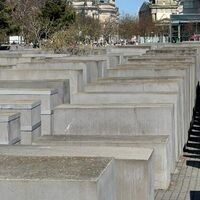 Berlin Holocaust Memorial stabbing: aide of convict arrested