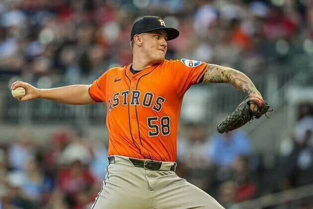 Struggling Astros pick up rare consecutive wins