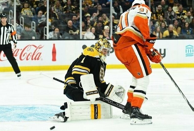 Leo Carlsson's OT goal lifts Ducks over Bruins