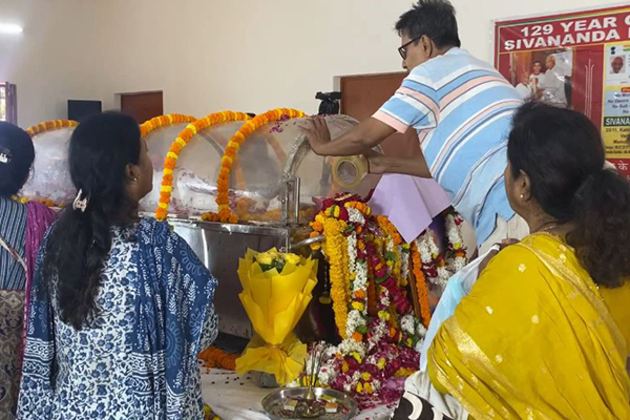 UP: Padma Shri awardee, Yoga Guru Swami Sivananda passes away at 129 in Varanasi