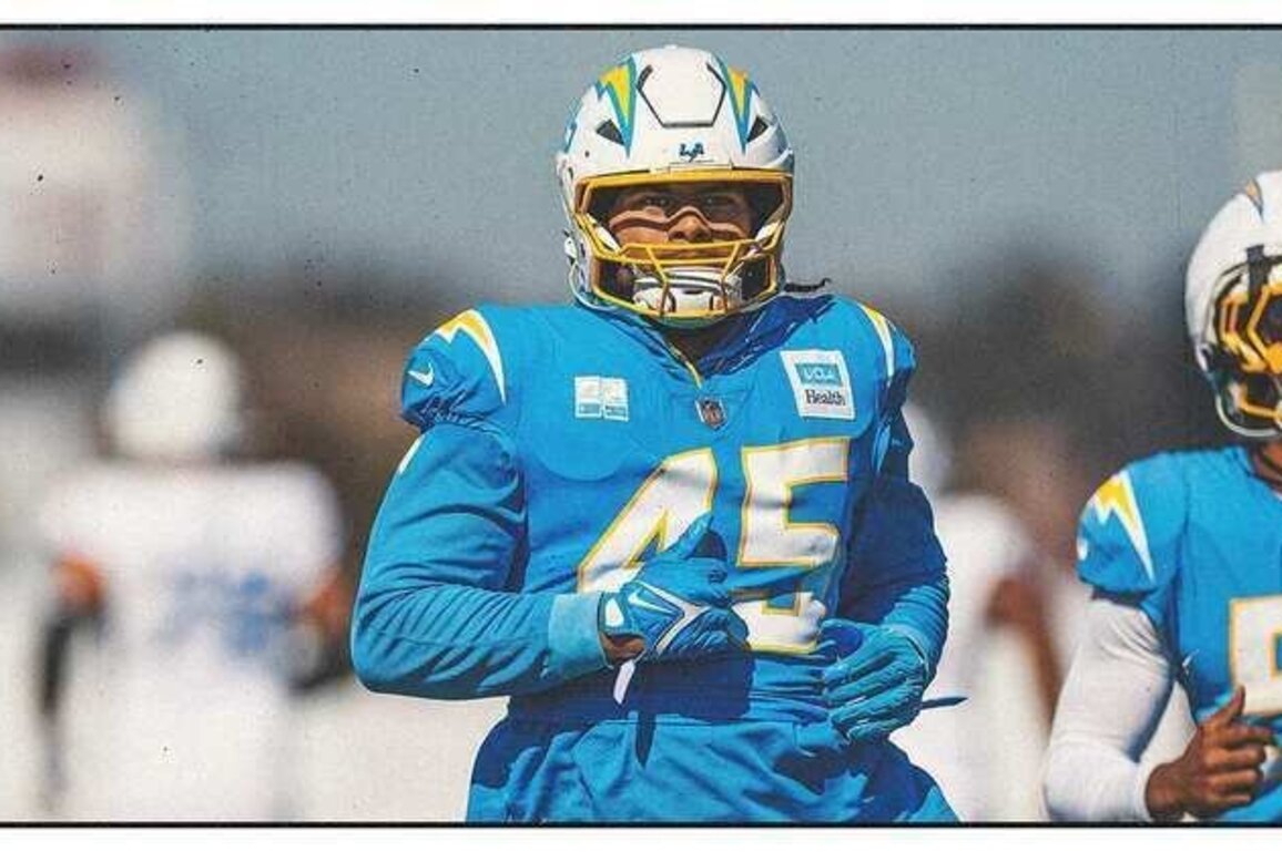 3 Chargers Players to Watch Against Steelers in Week 10