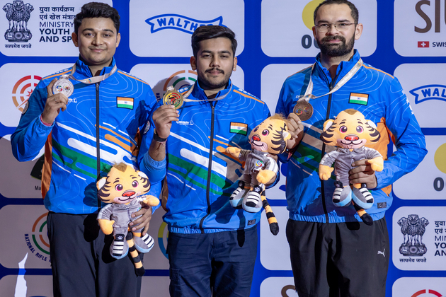 Aishwary leads Indian clean sweep in 50m Rifle 3 positions