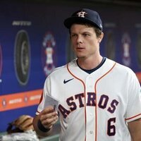 Astros OF Jake Meyers leaves game with injury