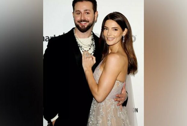 'Twilight' actor Ashley Greene, husband Paul Khoury are expecting first baby