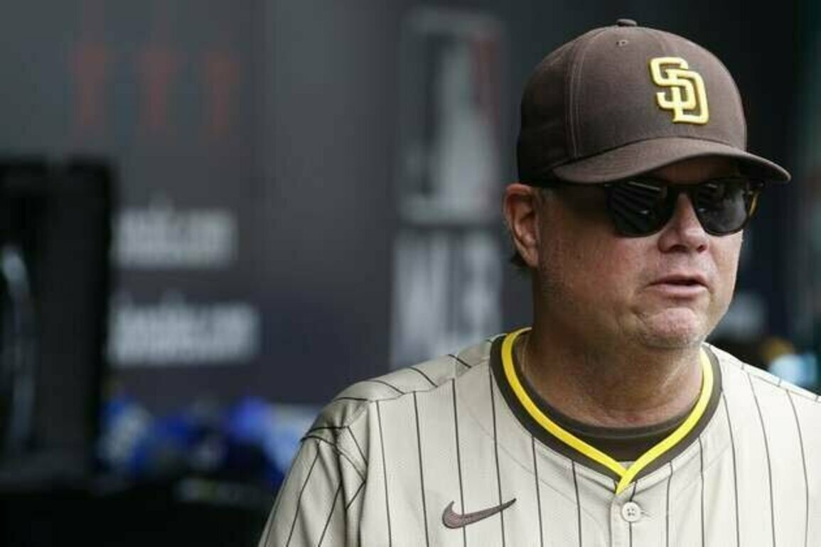 Coming off road series losses, Padres, Cardinals open 4-game set