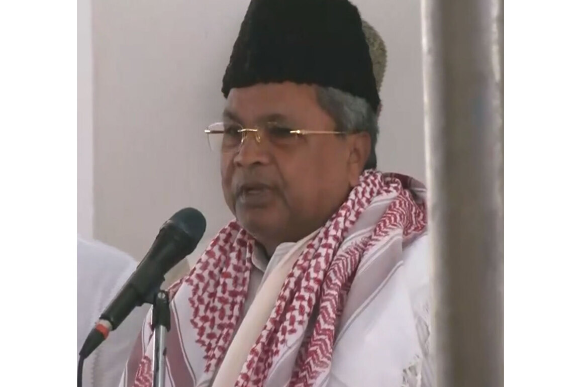 CM Siddaramaiah joins Eid prayers in Bengaluru