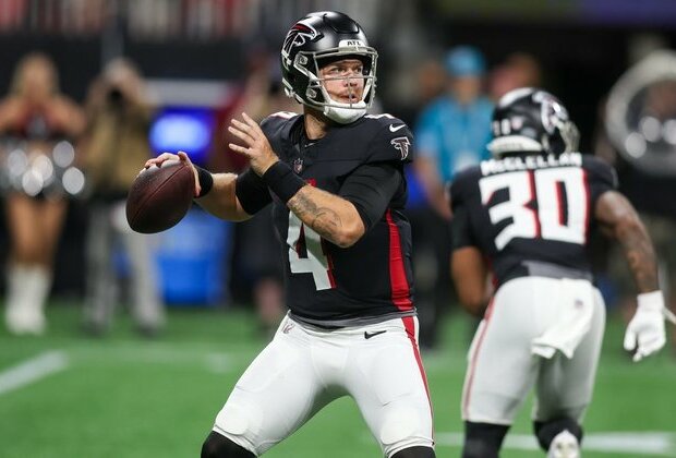 QB Taylor Heinicke survives Falcons' final roster cuts