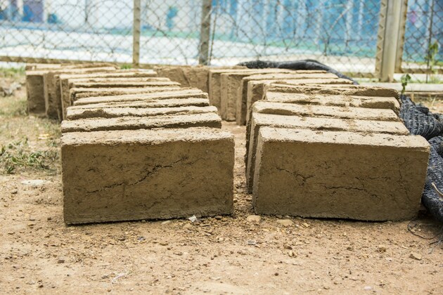Recycled Glass- A Game Changer for Earth Block Durability