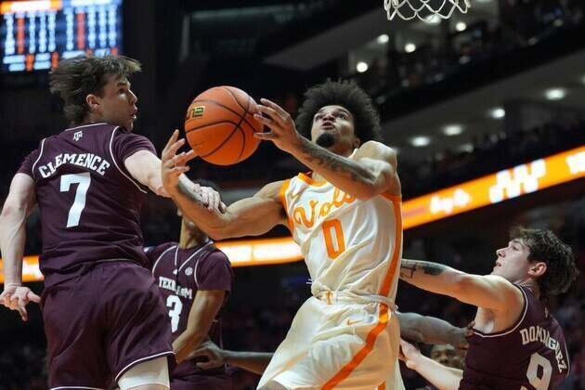 No. 24 Tennessee rallies in regulation, tops Texas A&M in 20T