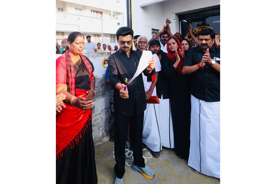 Stalin kicks-off statewide anti-delimitation agitation, burns copy of proposed bill