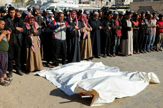 Five Palestinians martyred, dozens injured in Israeli strikes on Khan Yunis