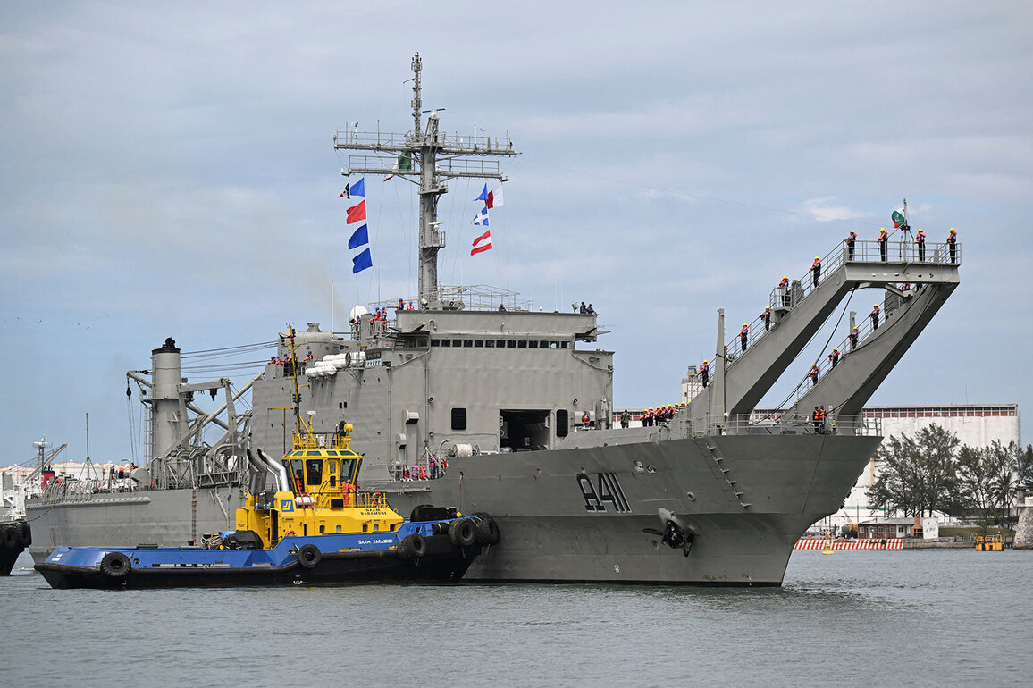Disappeared Mexican boats carrying aid to Cuba found: Mexico Navy