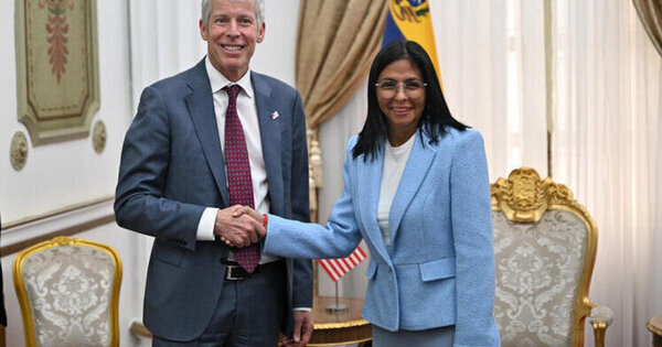 US vows to drive dramatic increase in Venezuelan oil output