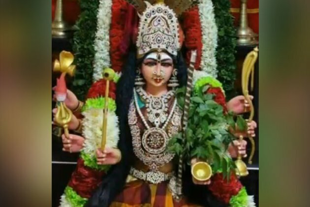 B'town celebs extend Navratri wishes to fans