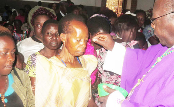 Omusumba Kaggwa ng'asiiga Abakristu evvu Omusumba Kaggwa ng'asiiga Abakristu evvu