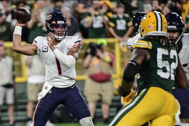 Young QBs in spotlight when Bears meet Texans