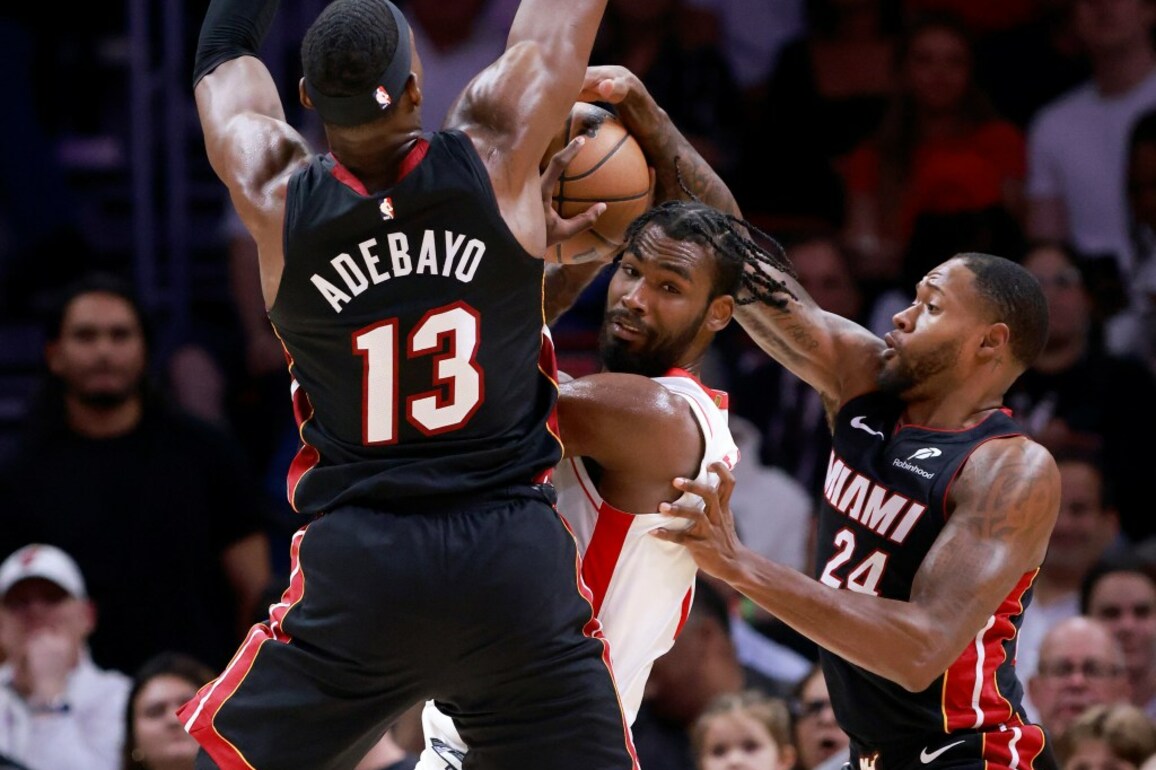 Miami Heat again fail in fourth in loss to Houston Rockets