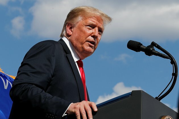 Trailing in Polls, Trump Resurrects &#039;The Lone Warrior&#039;
