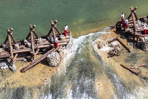 (SichuanMosaics) CHINA-SICHUAN-CHENGDU-DUJIANGYAN-WATER RELEASING FESTIVAL (CN)