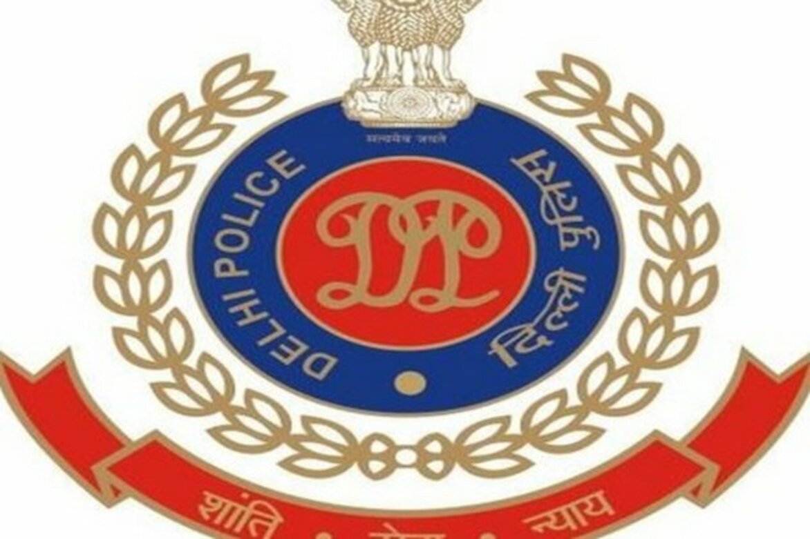 UP man on Dubai flight arrested over 'bomb' threat let off with notice: Delhi Police
