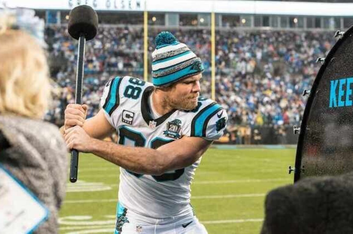 Legend of the Game: Greg Olsen