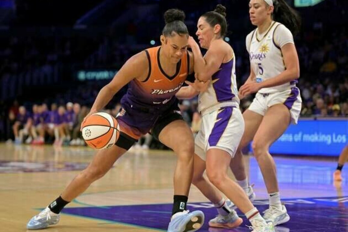 Alyssa Thomas tallies record-breaking triple-double in Mercury win