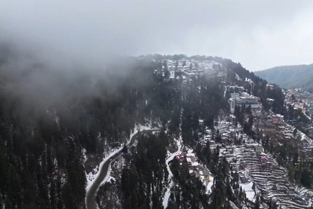 Fresh snowfall in Himachal's upper regions thrills tourists, boosts hopes for tourism and agriculture