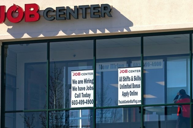 US Jobless Benefit Claims Increase Unexpectedly