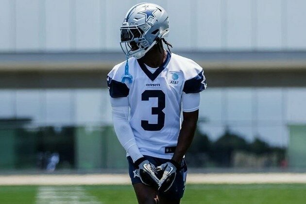 George Pickens officially moves to No. 3 jersey, swapping with Fowler