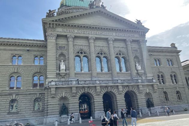 Many Swiss want population capped at 10 million, restrict outsiders