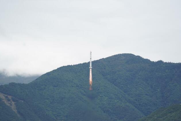 Discovery by Sino-French astronomical satellite offers glimpse to infant universe